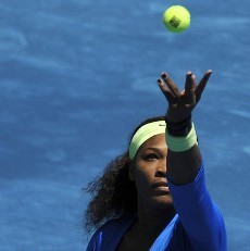 Serena Tundukkan Azarenka di Final