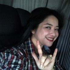 Politisi PDIP Kompak Tampil a la Jokowi di Paripurna