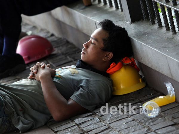 Ketika Buruh Beristirahat