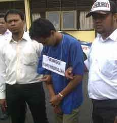 Pelaku Pembakar Kekasihnya Saat Hamil Direkonstruksi