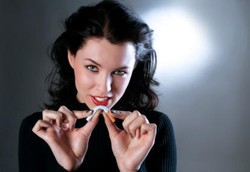 9 Cara Mengatasi Masalah yang Timbul Ketika Wanita Berhenti Merokok