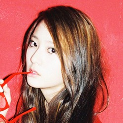Beredar Foto-foto Krystal f(x) Semasa Kecil