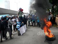 Demo Tuntut Penuntasan Kasus Korupsi Damkar