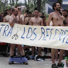 Wah, Orang Spanyol Demo Telanjang Tolak Penghematan Anggaran