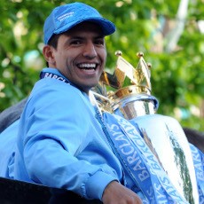 Aguero Ingin Simpan Bola Juara