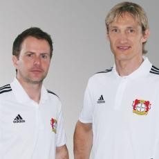 Leverkusen Permanenkan Kontrak Duet Pelatih Hyypia-Lewandowski