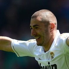 Benzema: Pensiun di Madrid? Kenapa Tidak?