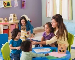 Pentingnya Preschool Bagi Anak yang Orangtuanya Bekerja