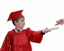 Harus Punya Ijazah TK untuk Masuk SD? Itu Salah