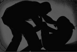 Duh... Wanita Diperkosa Bergiliran oleh 3 Pria di Malaysia