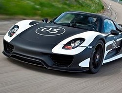 Porsche Perlihatkan Supercar Hybrid