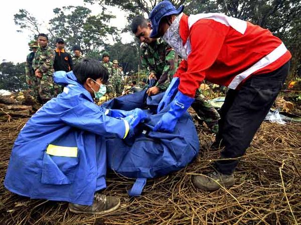 Tim SAR Temukan Jasad Pramugari Sukhoi