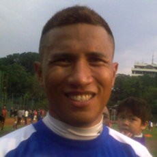 Indra Sebut Along Lebih Cocok Posisi Lini Tengah