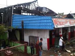 Jago Merah Lahap Stasiun Radio & Rumah Warga di Samarinda