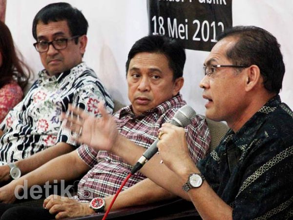 Menanti Titah MK untuk BBM yang Menggantung