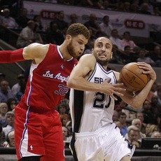 Spurs Kini Memimpin 2-0