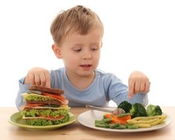 Cara Menangani Anak yang Sulit Makan