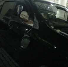 Rayakan Kemenangan Persebaya Vs Negeri Sembilan, Bonek Rusak Mobil