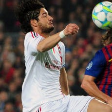 Milan Menolak Melepas Pato