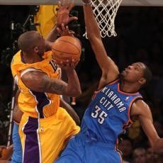 Lakers Tertinggal 1-3