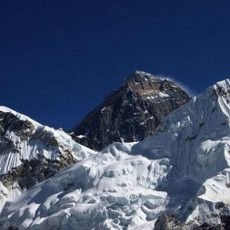 Tragis! 3 Orang Tewas Saat Mendaki Mount Everest