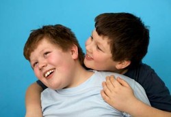 Saking Gemuknya, Anak Lelaki Sudah Butuh Operasi Payudara