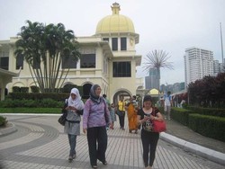 Bertandang ke Istana Lama Raja Malaysia