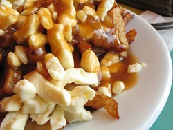 Nyam..nyam...Poutine, Kentang Keju Enak dari Kanada!