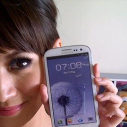 Ini Dia Pengguna Pertama Galaxy S III di Indonesia