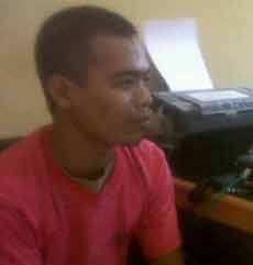 Butuh Uang Cerai, Pemulung Gondol Velg Mobil