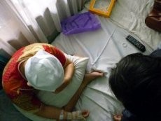 Penjahat Bermotor yang Menyerang Gadis Pakai Masker