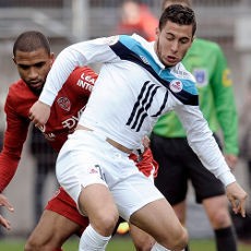 Hazard Juga Pertimbangkan Chelsea