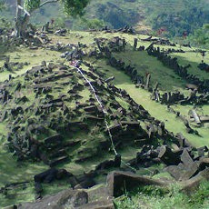 Ini Dia 5 Teras Situs Megalitikum Gunung Padang