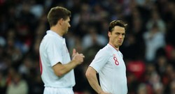 Celana Dalam Sampai Jas, FA Siapkan Segalanya Buat Gerrard cs