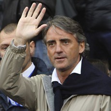 Datangi Markas Milan, Mancini Picu Spekulasi