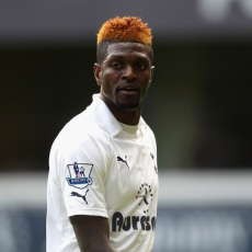 Adebayor Mau Kontrak Permanen di Spurs