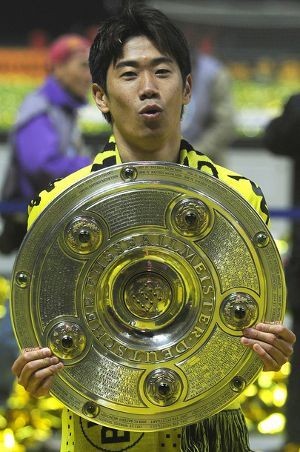Dortmund Pasang Harga Tinggi untuk Kagawa