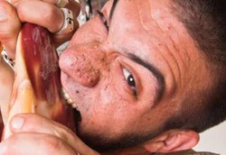 Pria Makan Daging Akan Lebih Terlihat Maskulin