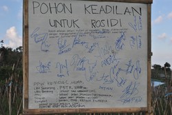 500 Pohon Keadilan untuk Rosidi Pengambil 1 Jati Terancam 10 Tahun Bui