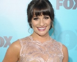 Buat Tato, Kegiatan Favorit Keluarga Lea Michele