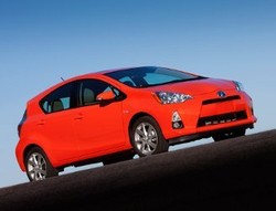 Ini Syarat Toyota Agar Mau Produksi Hybrid di Indonesia