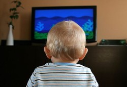 Berapa Lama Anak Boleh Menonton Televisi?
