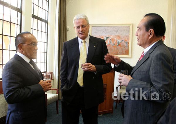 Ical Kunjungi Universitas Australia Barat