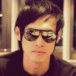 Cerai, Dua Anak Bintang Buce Li Jatuh ke Tangan Istri