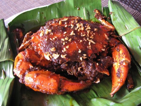 Dibelai Nikmat Sedapnya Kepiting Asap Cendrawasih!