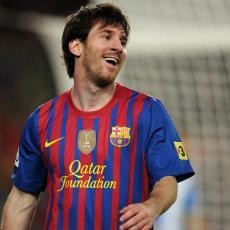 Vicente Calderon Akrab dengan Messi