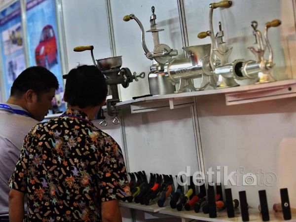 Bermacam Produk China Dipamerkan