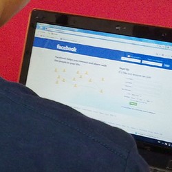 Waspadai Email Palsu dari Facebook