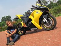 Motor MotoGP ala Zul Zivilia