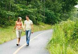 Trik Agar Kaki Kuat Berjalan Jauh